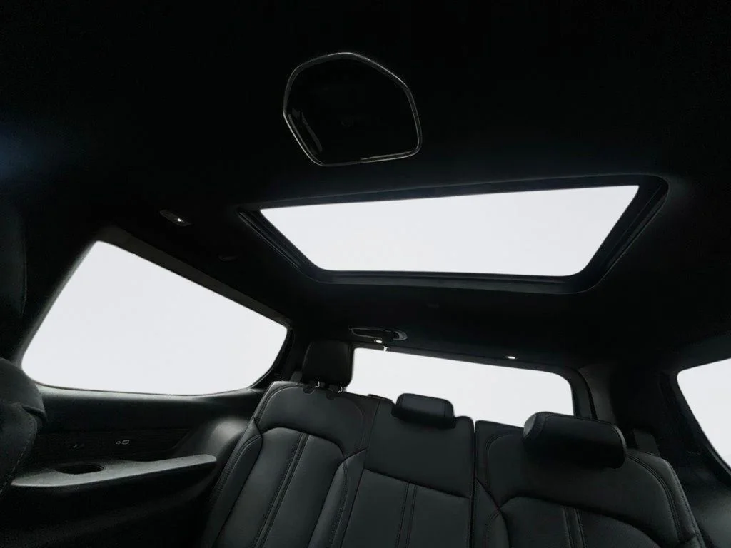 New 2026 High Gloss Black Exterior Paint Jeep Limited Reserve image 14
