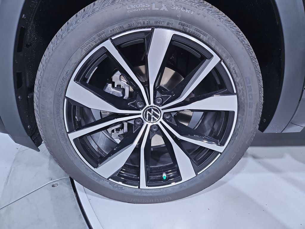 2026 Volkswagen Atlas SEL Premium R-Line - Photo 27