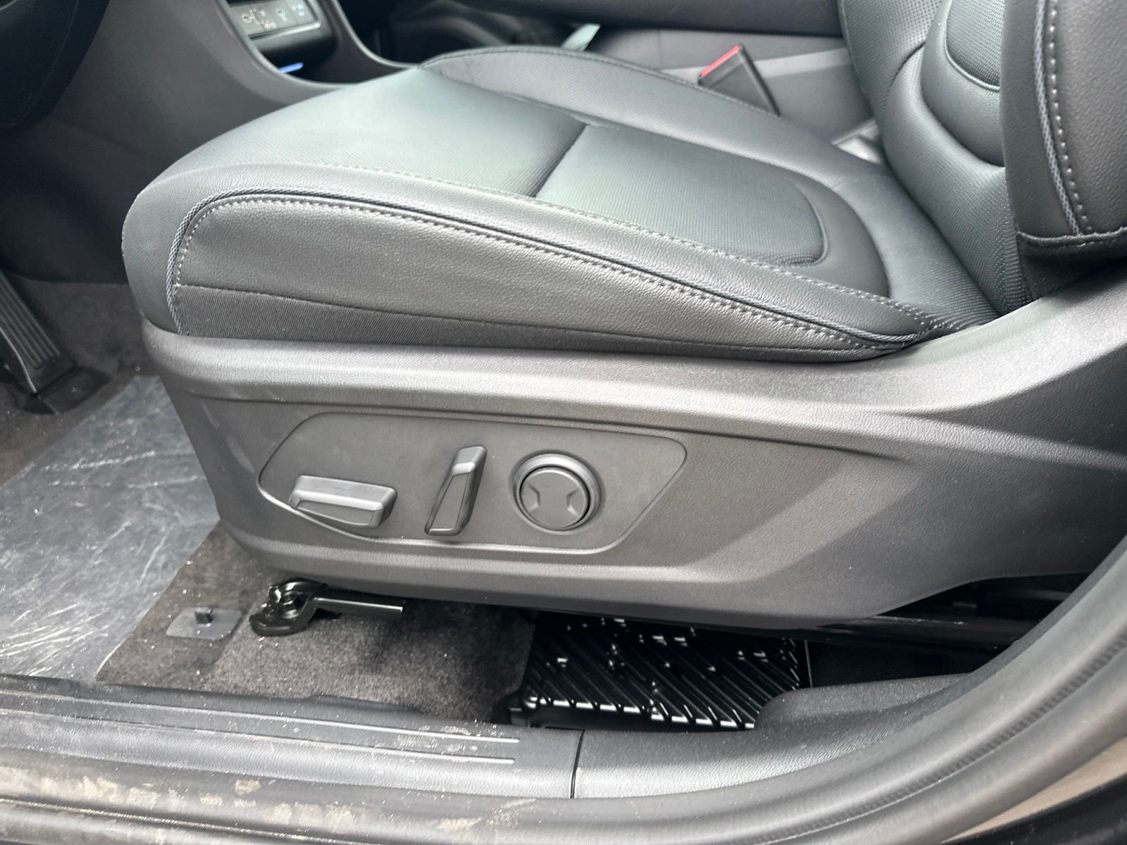 New 2026 Gray Hyundai Limited image 11