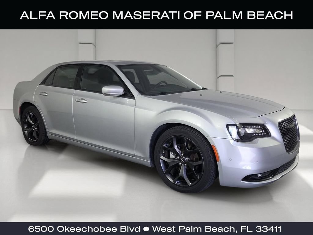 Used 2023 Silver Mist Clearcoat Chrysler 300S image 1