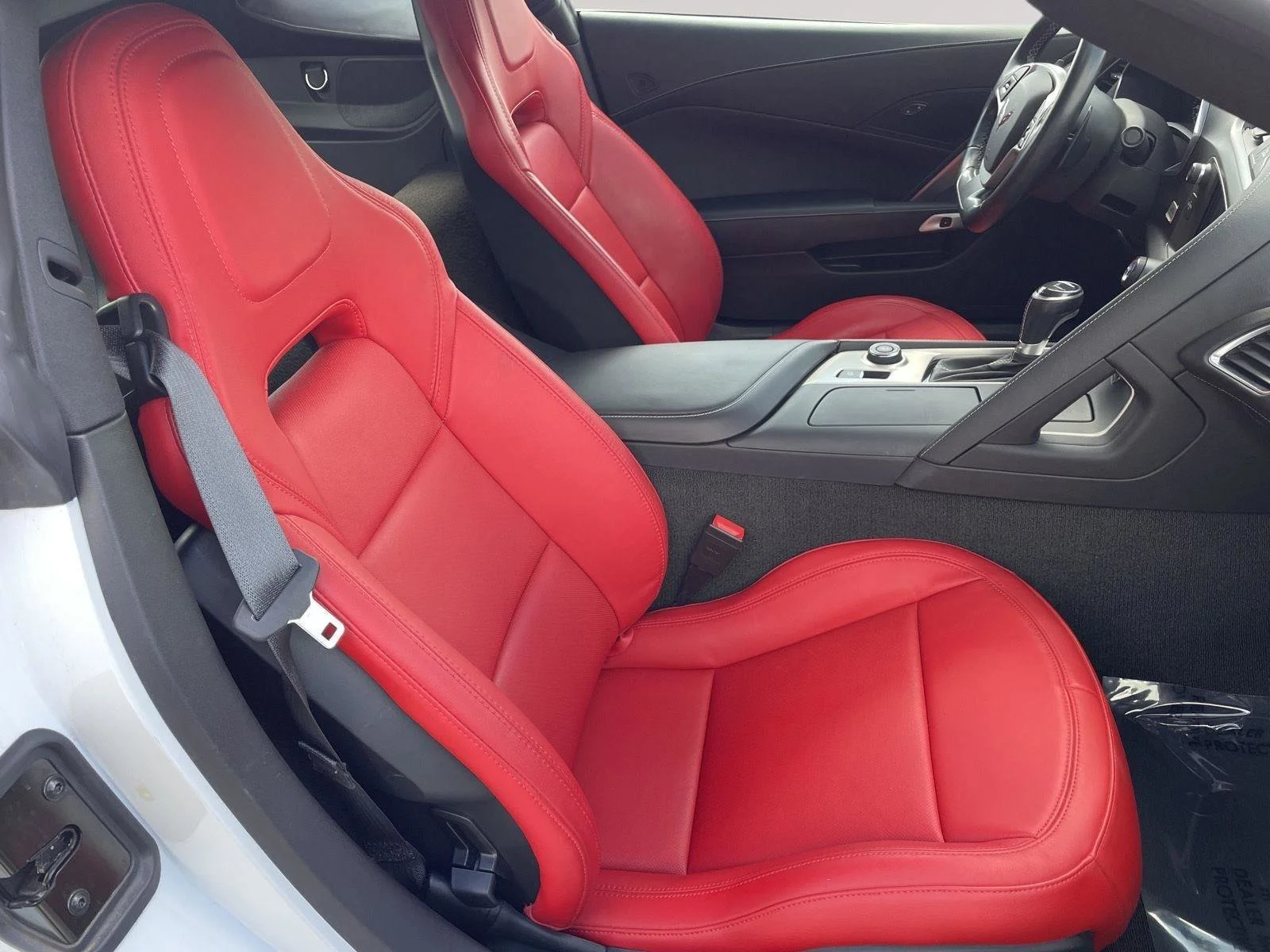 Used 2018 Arctic White Chevrolet 1LT image 25