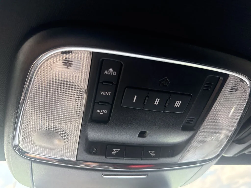 Used 2023 Green Dodge R/T Scat Pack image 25