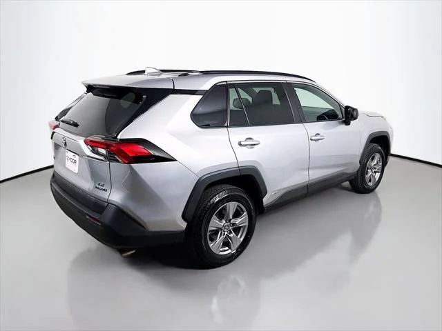Certified Used 2024 SILVER SKY METALLIC Toyota  image 7