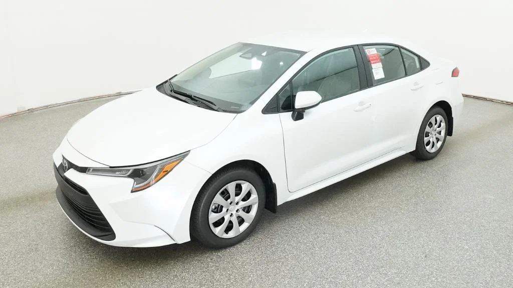New 2026 Wind Chill Pearl Toyota LE image 9