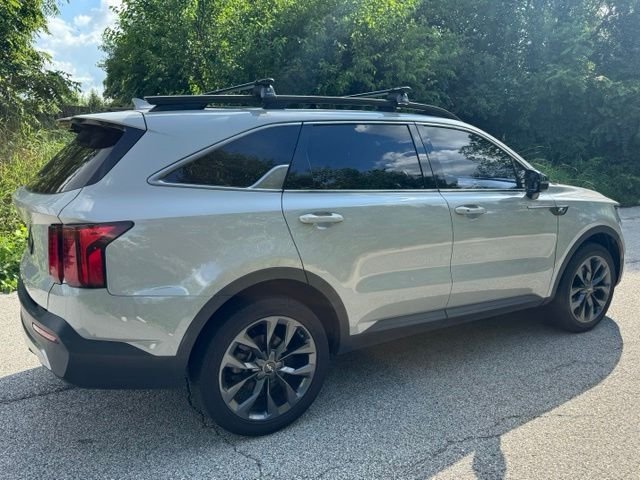 Used 2022 Gray Kia X-Line EX image 5