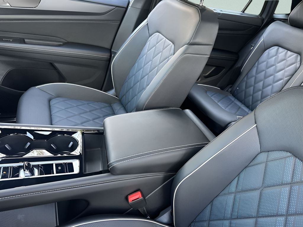 New 2026 Pure Gray Volkswagen 2.0T SEL Premium R-Line image 21
