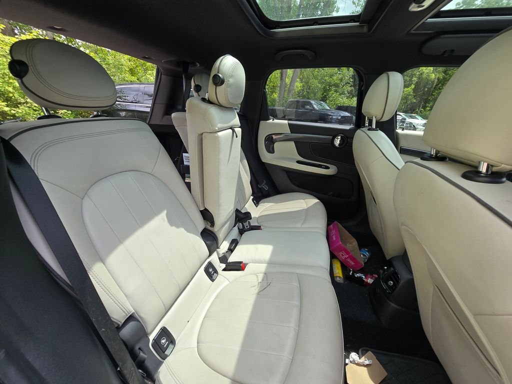 Used 2018 Black MINI Base image 17