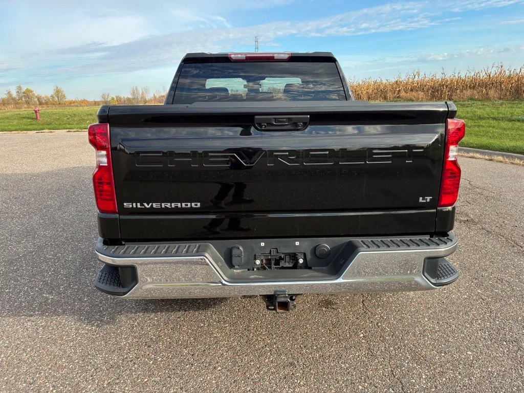 Used 2022 Black Chevrolet LT image 7