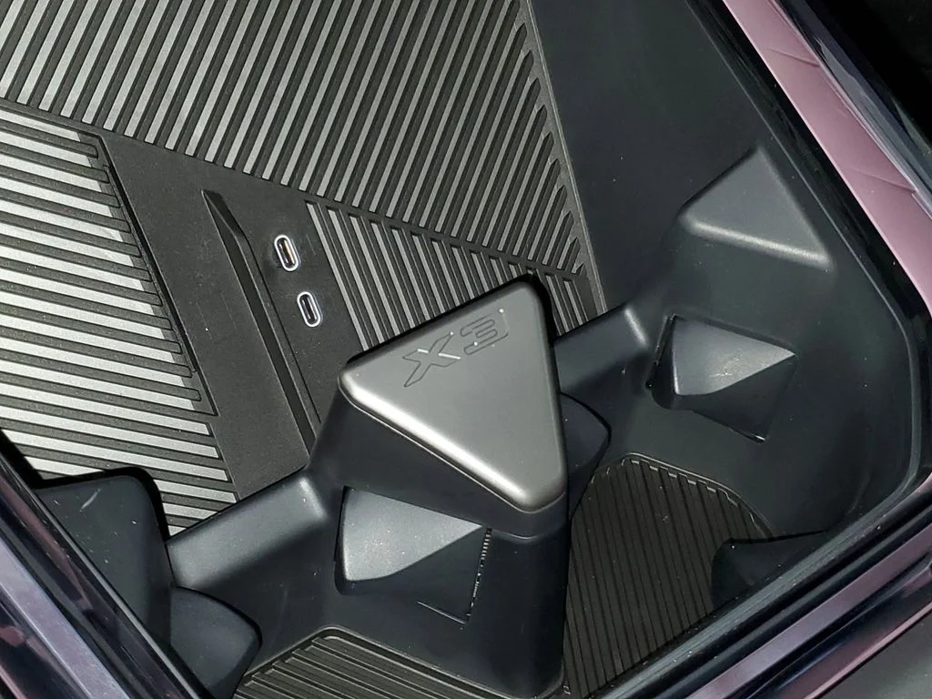 2026 BMW X3 30 - Photo 23