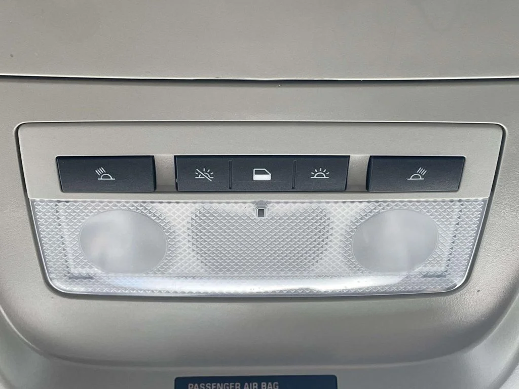 Used 2022 Summit White Chevrolet 4WD ZR2 image 32