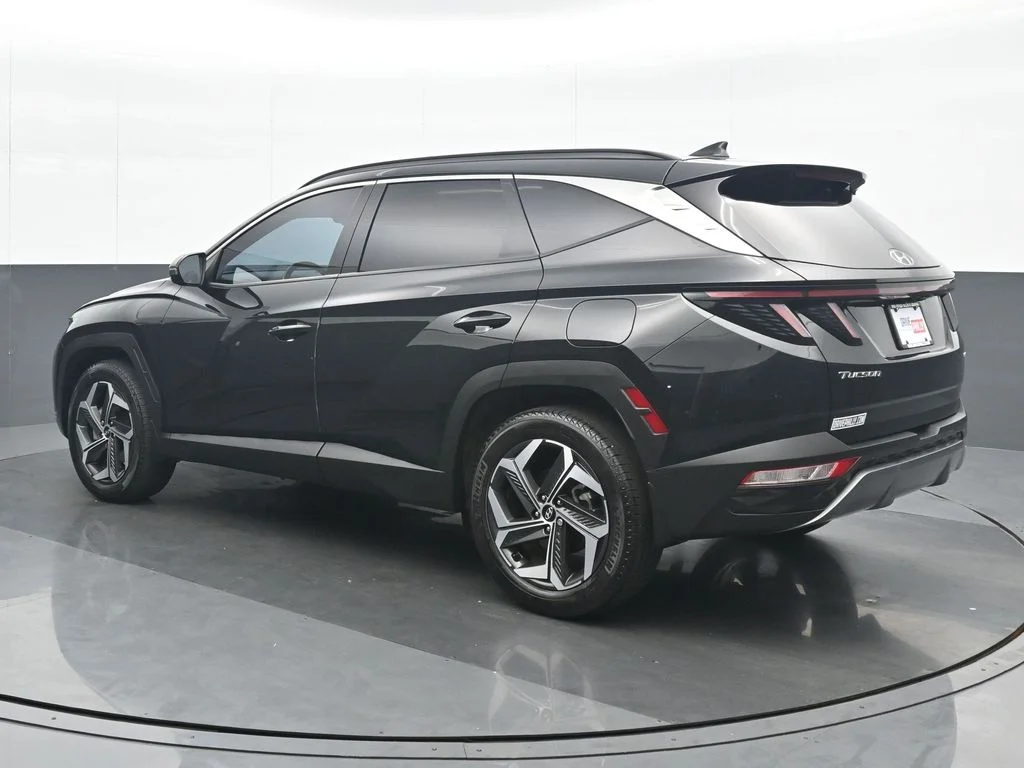 Used 2024 Black Hyundai Limited image 4