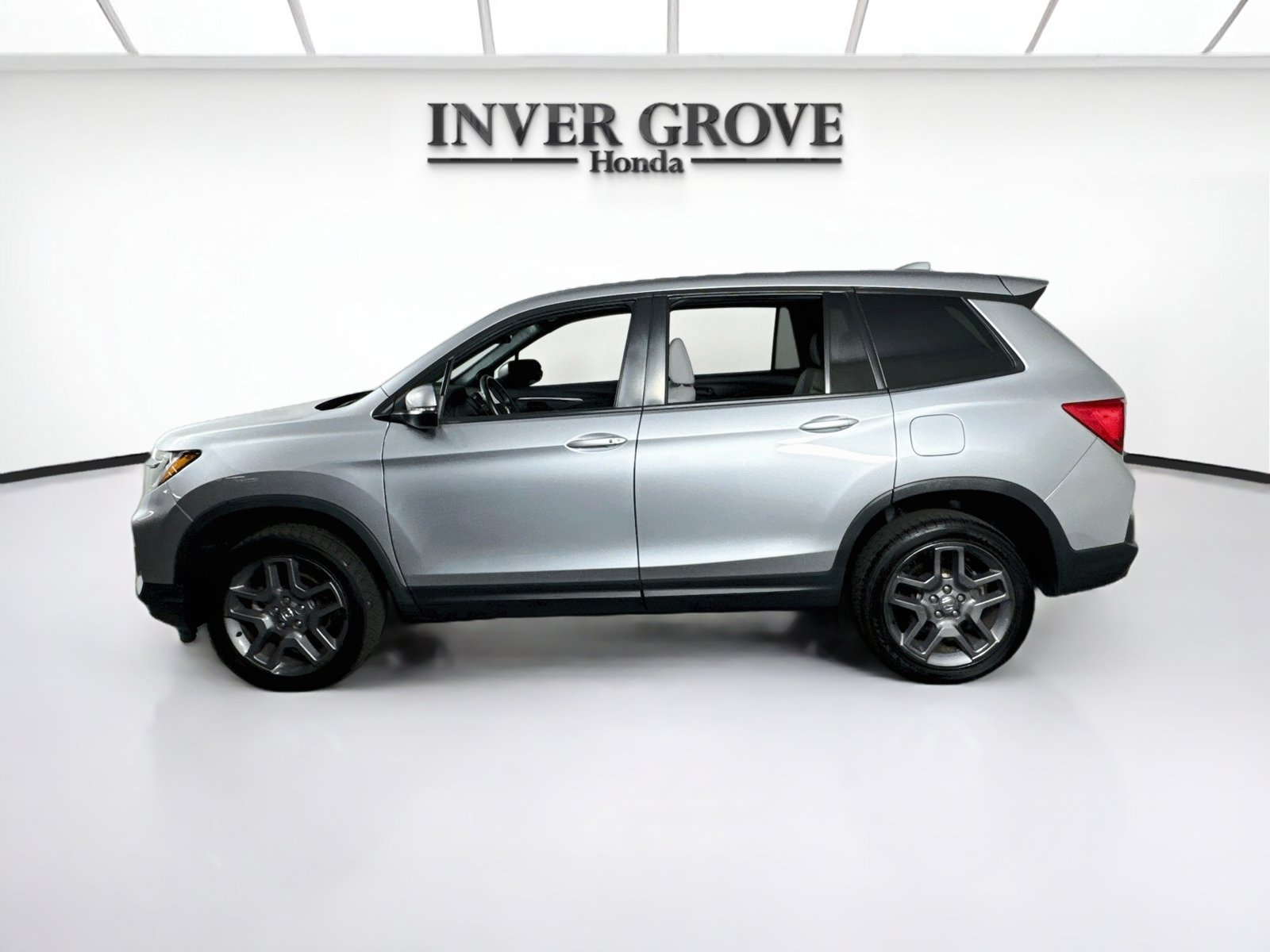 Used 2022 Lunar Silver Metallic Honda EX-L image 8