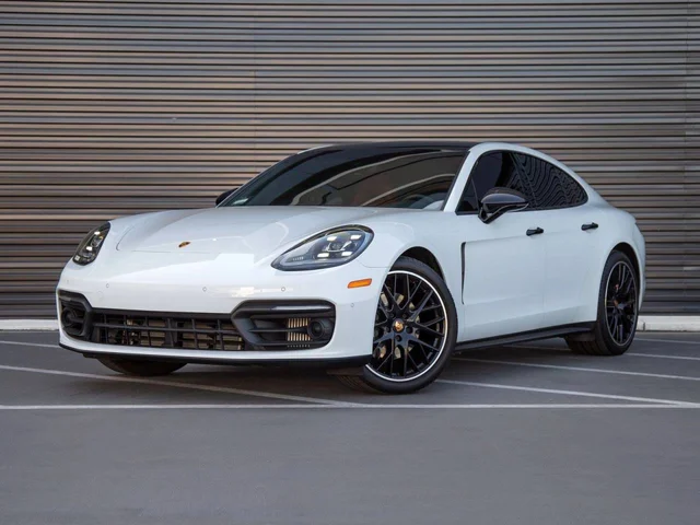 2023 Porsche Panamera Platinum Edition