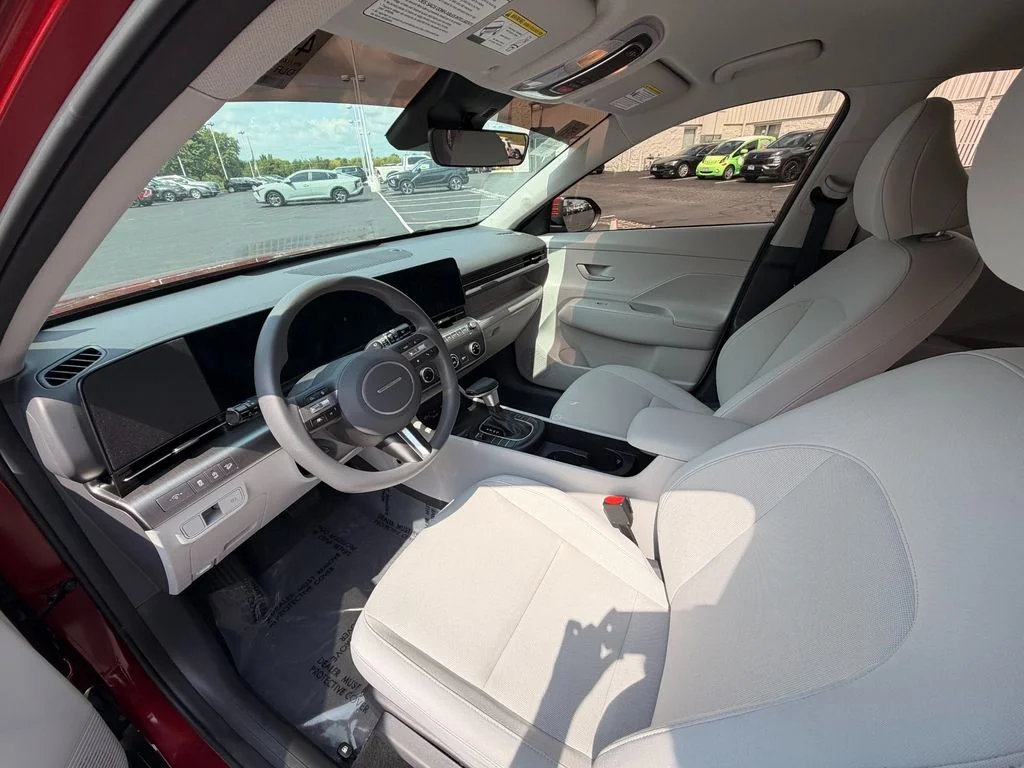 Used 2024 Red Metallic Hyundai SE image 9