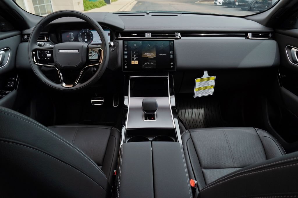 New 2026 Giola Green Land Rover Belgravia Edition Satin image 9