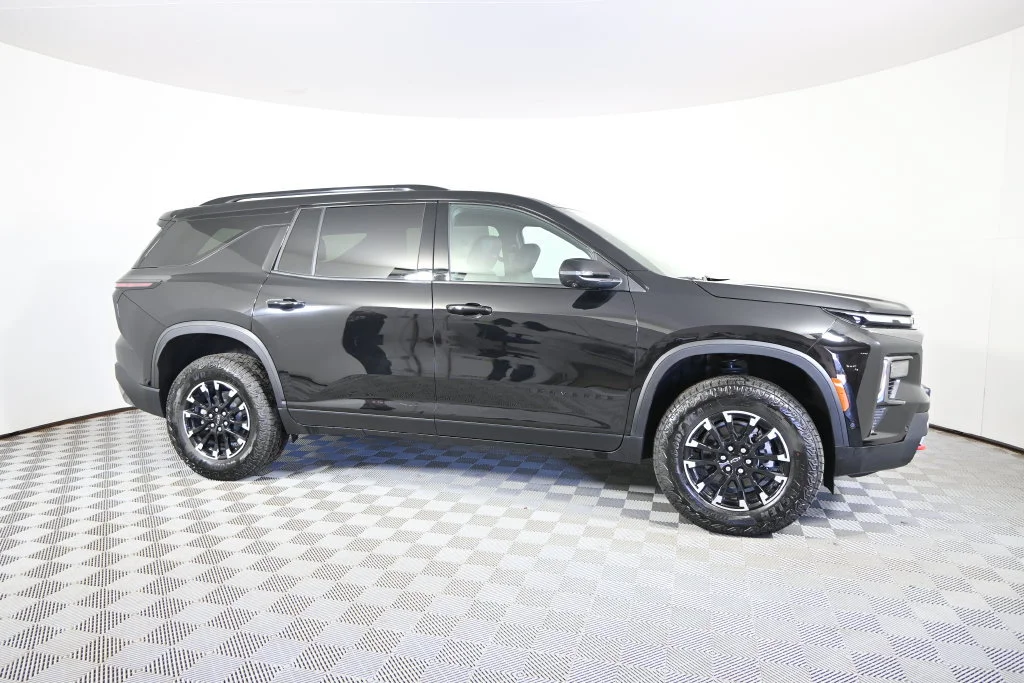 2026 Chevrolet Traverse Z71 - Photo 8