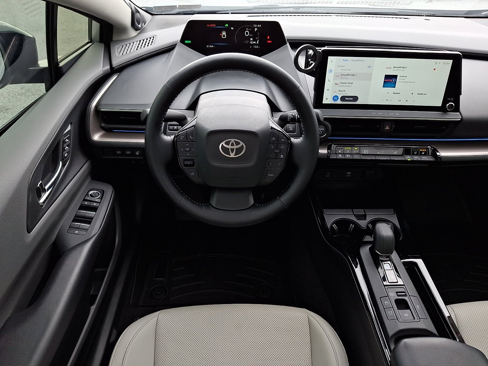 Certified Used 2025 CUTTING EDGE Toyota Limited image 13