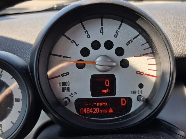 Used 2014 Gray MINI Base image 21