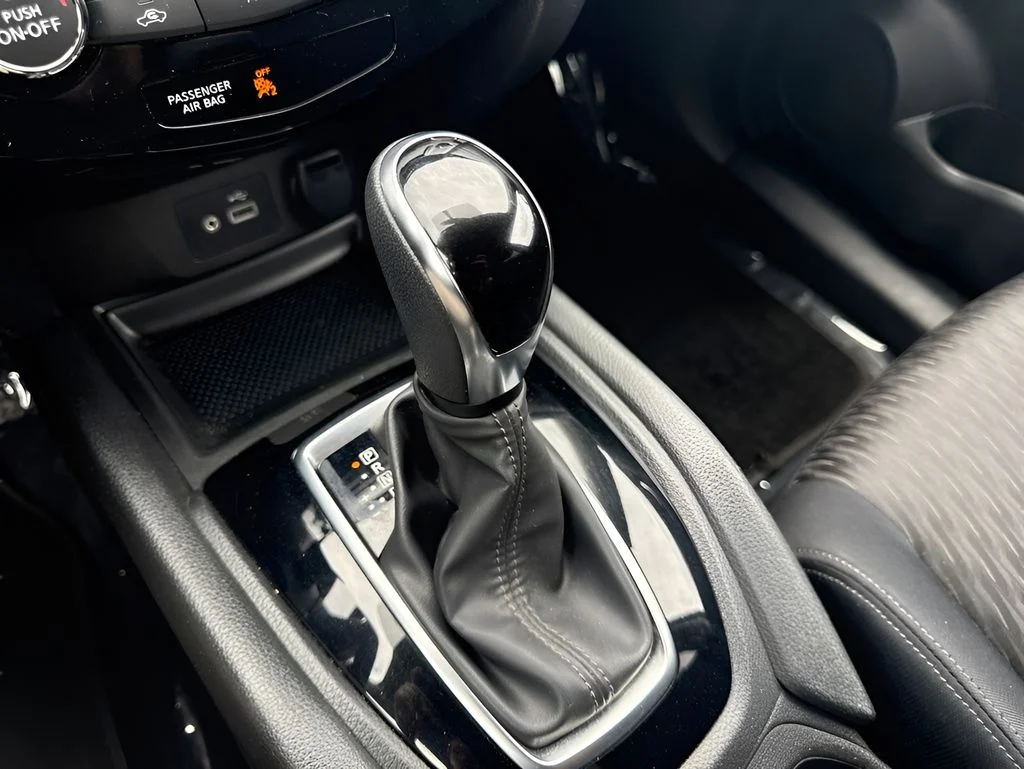 Used 2018 Gray Nissan SV image 17