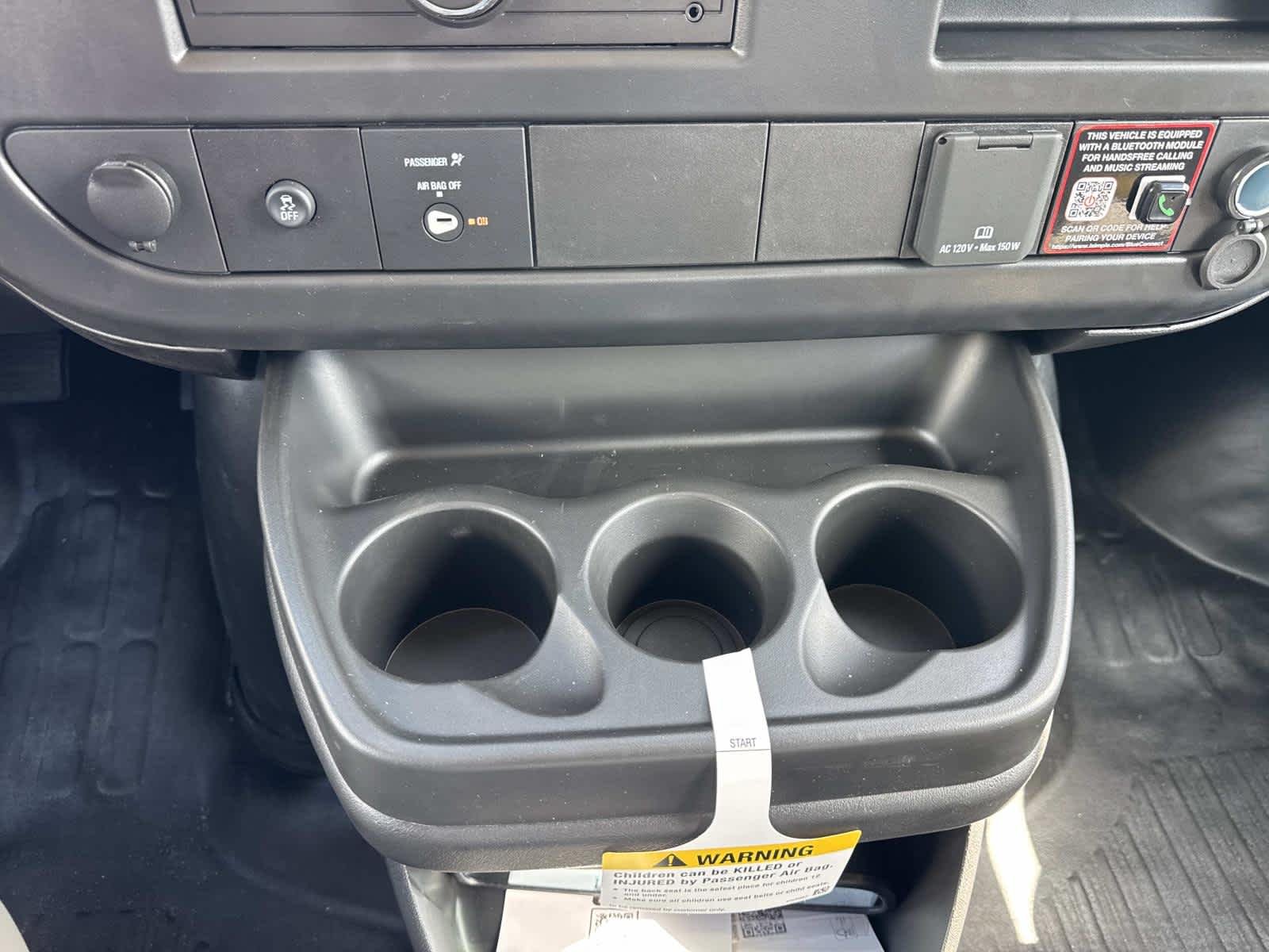 2026 GMC Savana Cargo Work Van - Photo 17