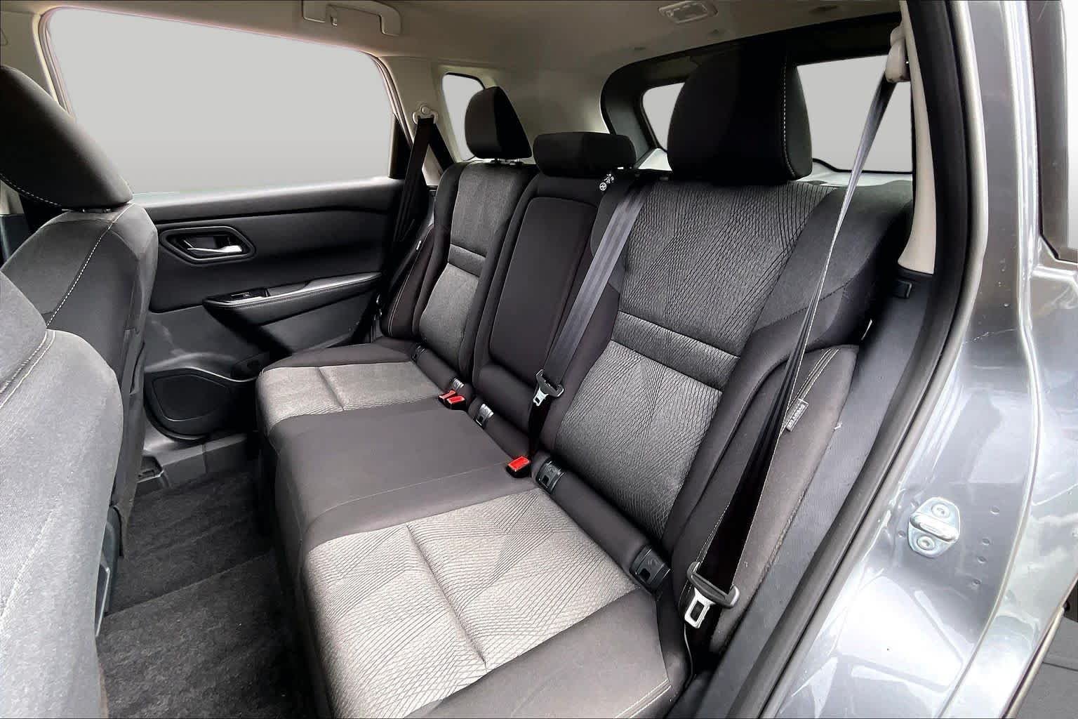Used 2025 Gun Metallic Nissan SV image 20