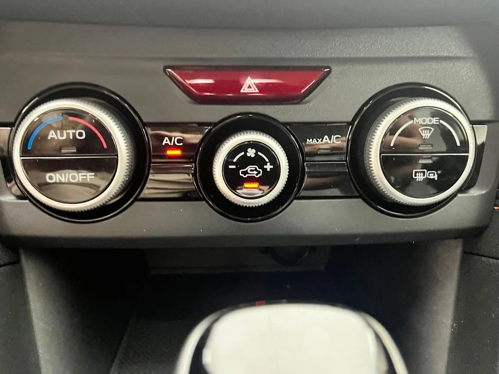 Used 2018 Orange Subaru 2.0i Limited image 27