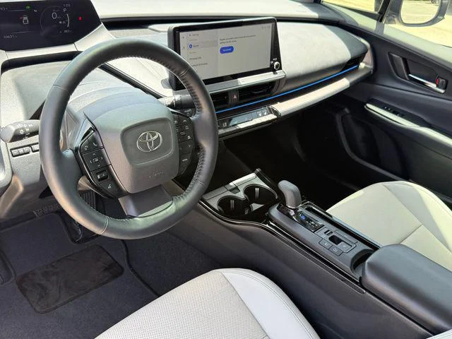 Certified Used 2023 CUTTING EDGE Toyota Limited image 10