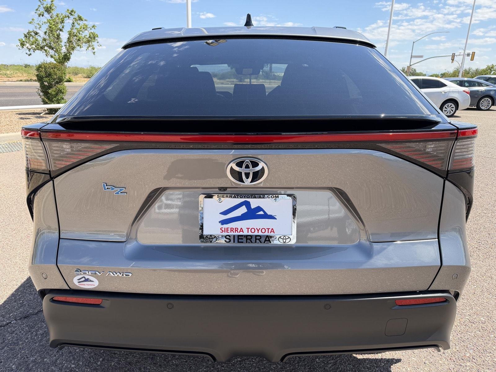 New 2026 Heavy Metal <sup>1</sup> Toyota  XLE image 4