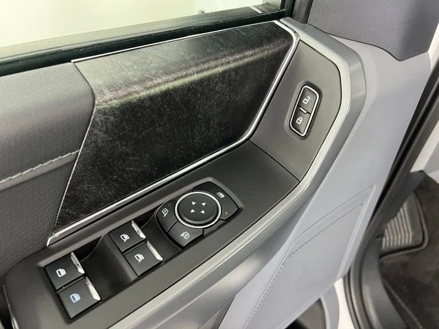 Used 2023 White Ford XLT image 16