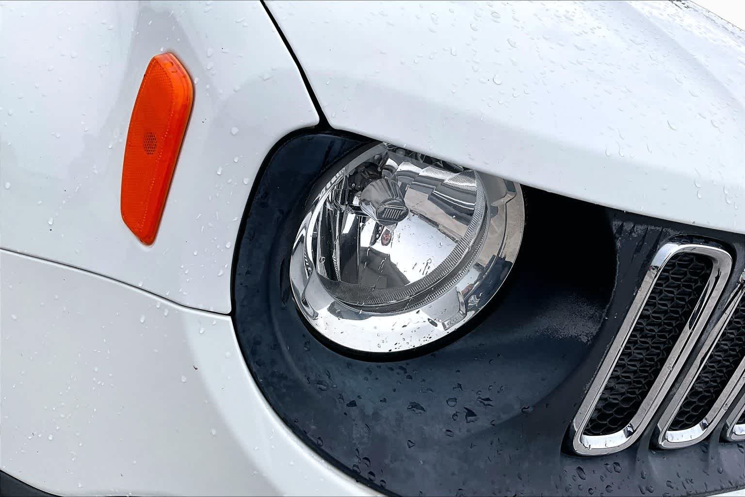 Used 2017 Alpine White Jeep Sport image 28