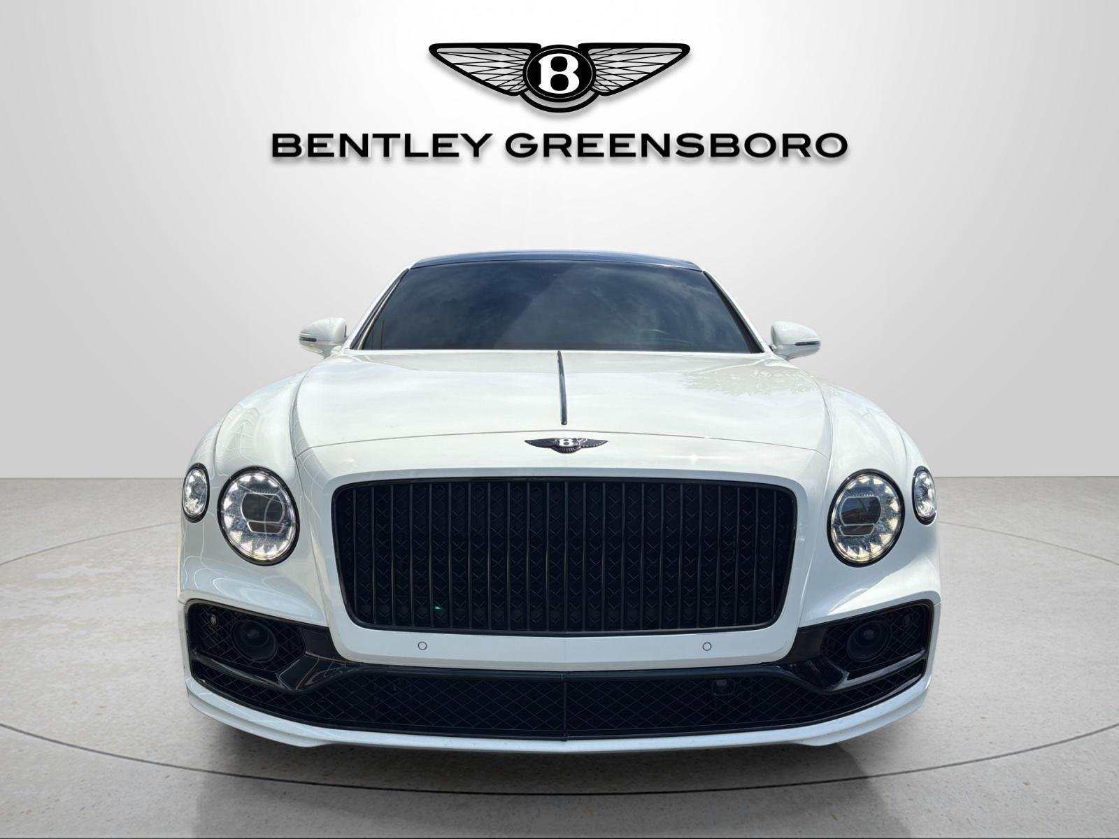 Used 2021 Glacier White Bentley W12 image 14