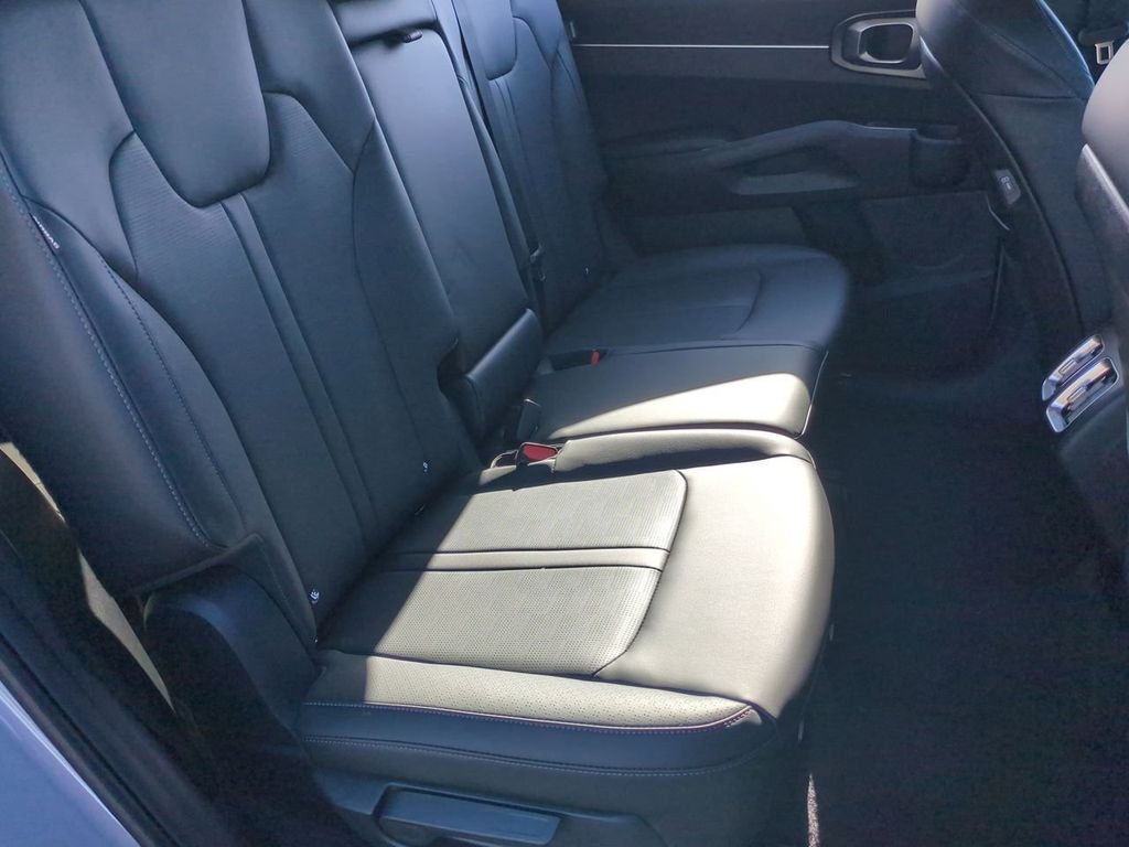 2026 Kia Sorento S - Photo 25