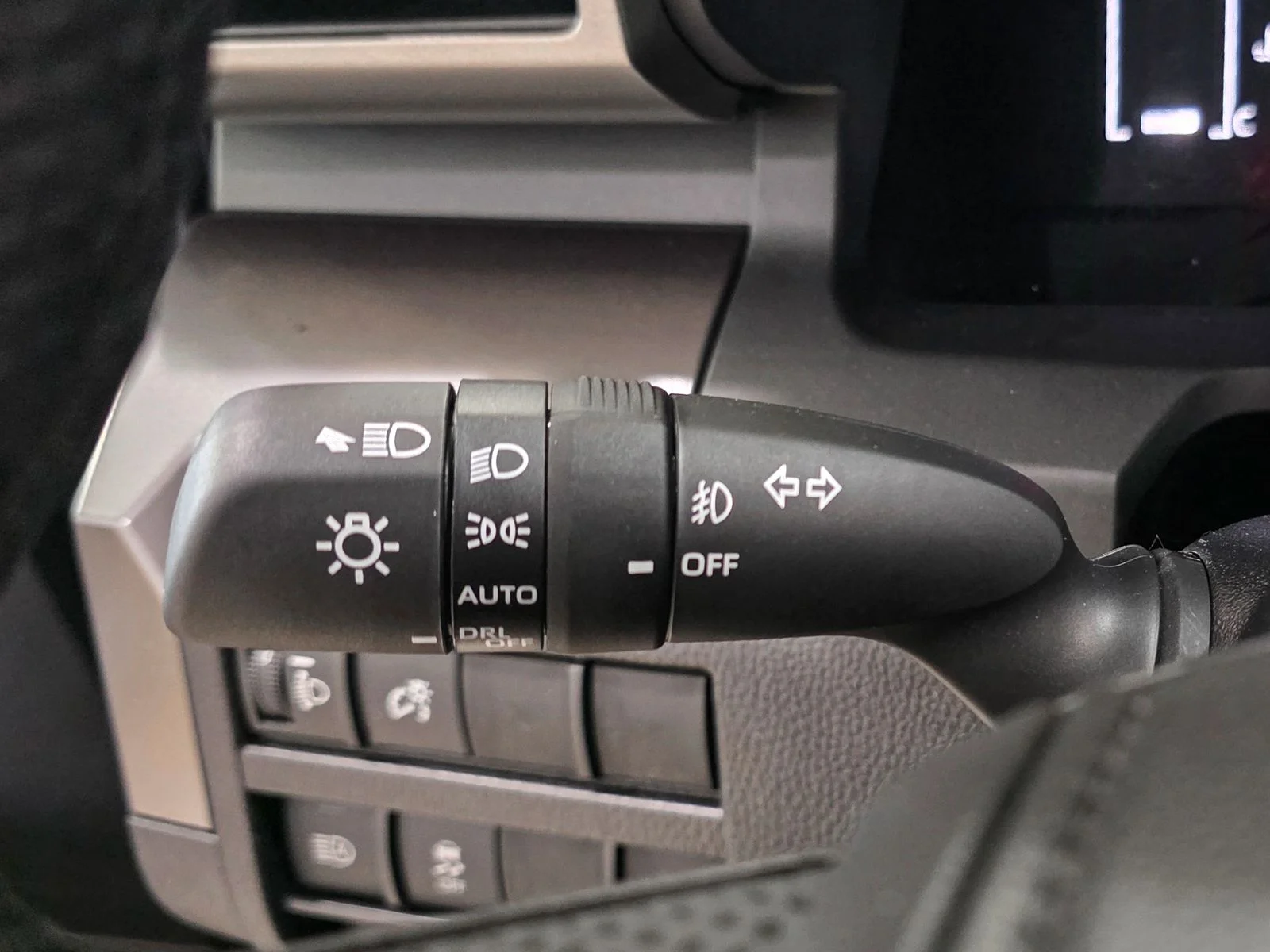 2026 Toyota Tacoma SR5 - Photo 34
