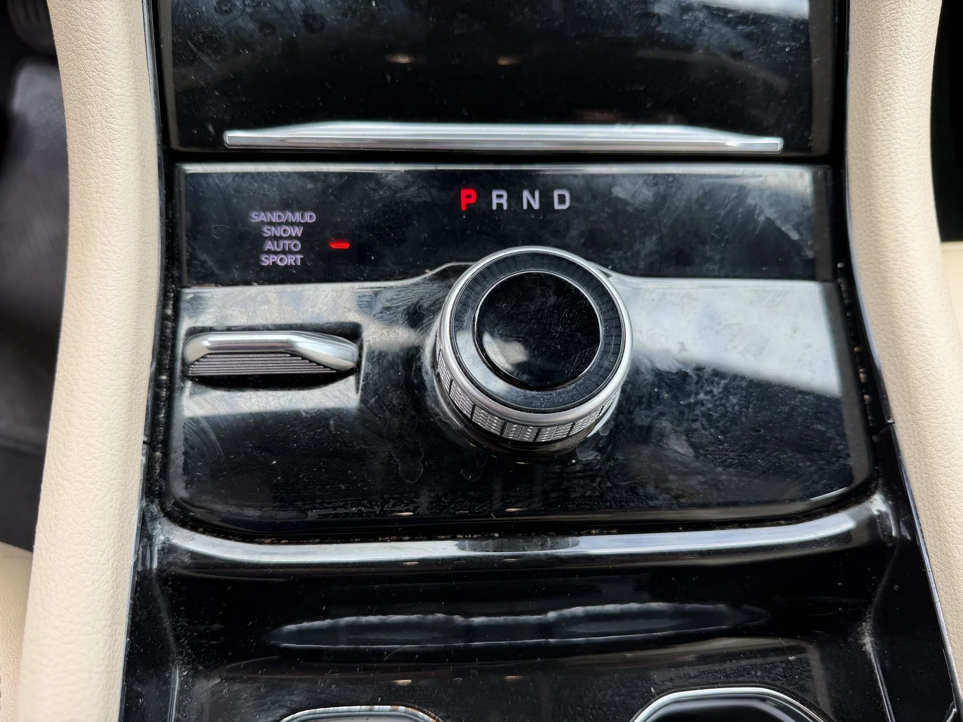 Used 2023 Metallic Jeep Limited image 6