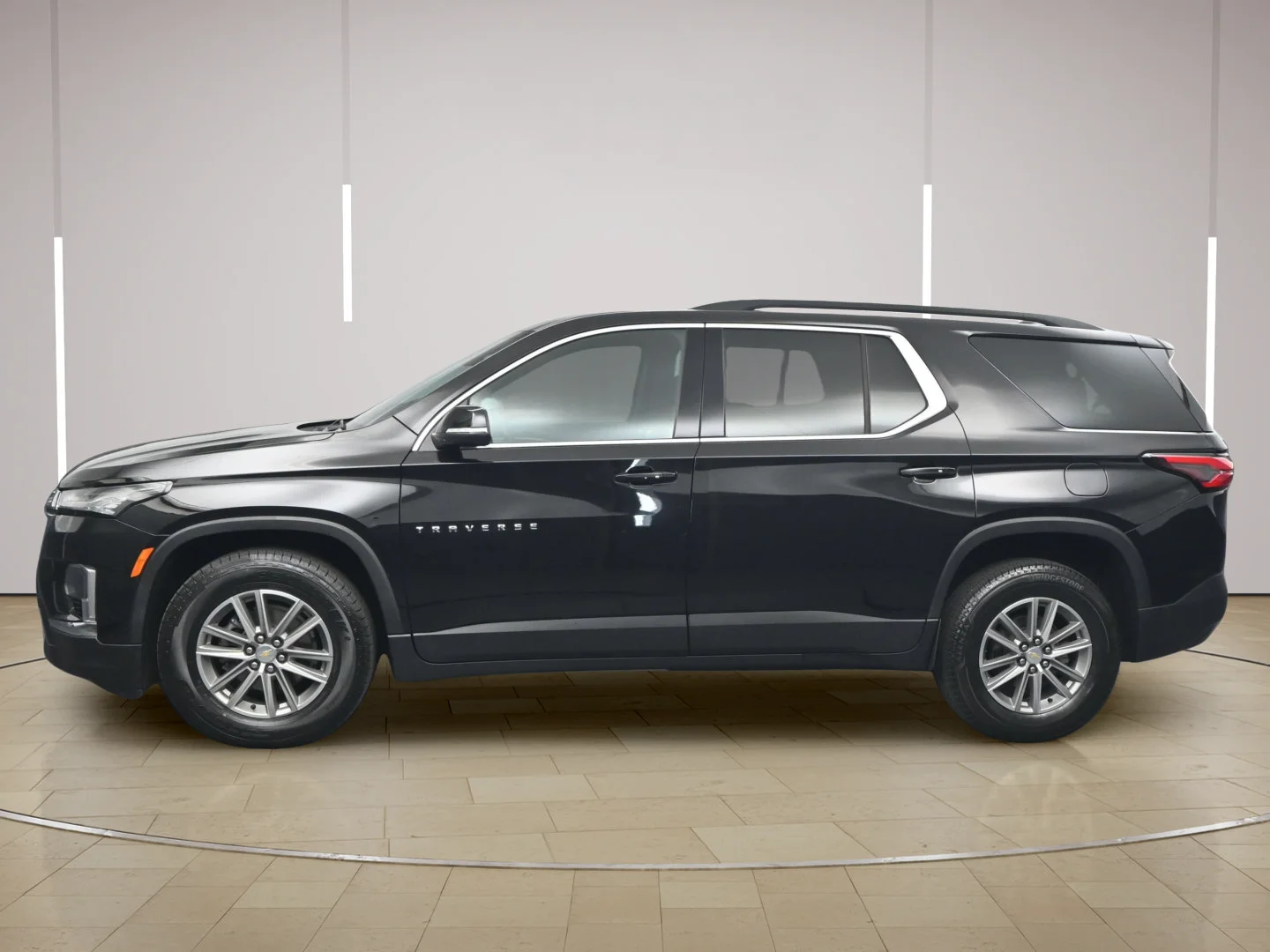 Used 2023 Mosaic Black Metallic Chevrolet LT Cloth image 4