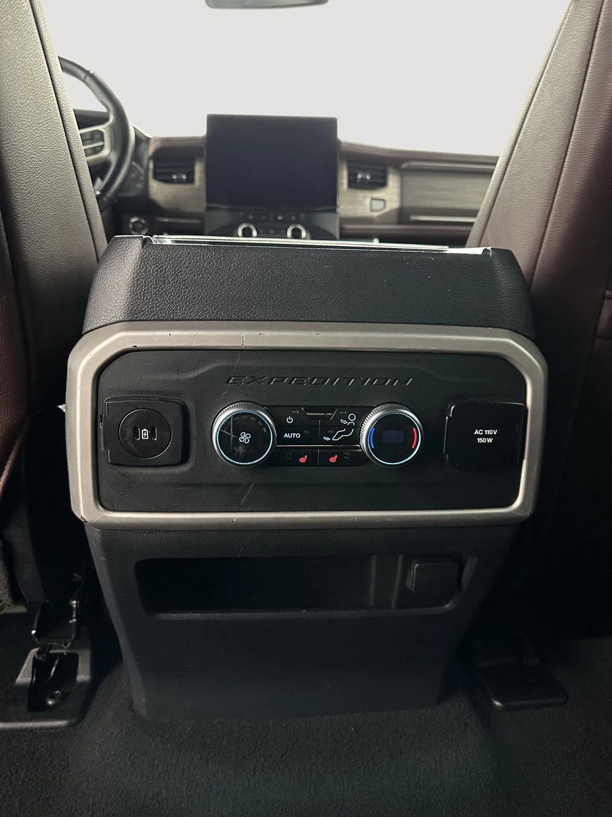 Used 2024 Oxford White Ford Limited image 21