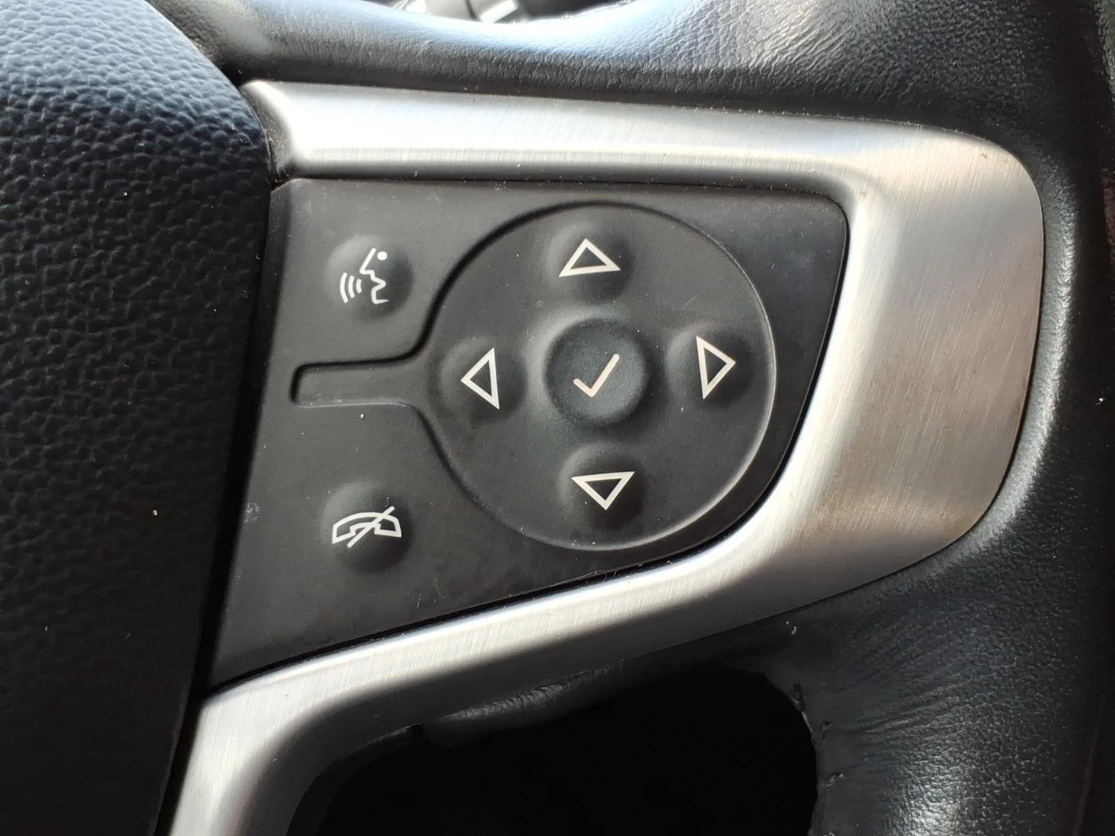 Used 2019 Quicksilver Metallic GMC SLT image 14