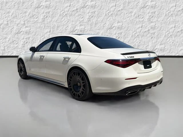 Used 2023 MANUFAKTUR Diamond White Mercedes-Benz S 580 image 5