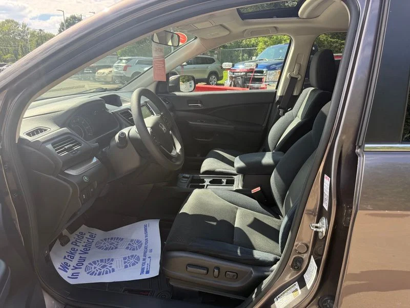 Used 2015  Honda EX image 10