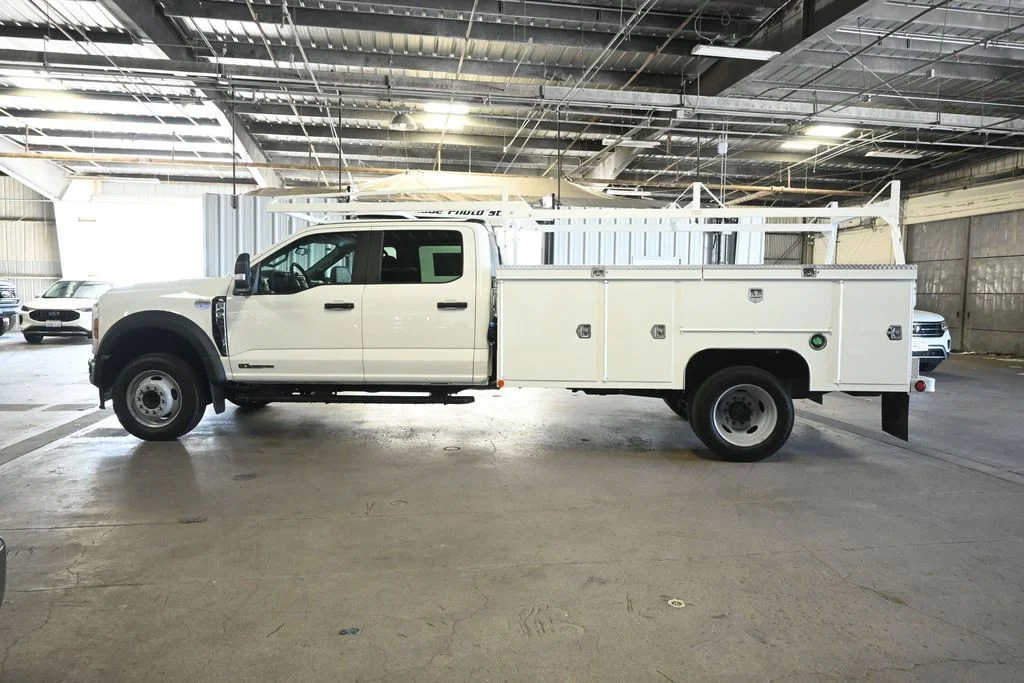 New 2026 Oxford White Ford XL image 6