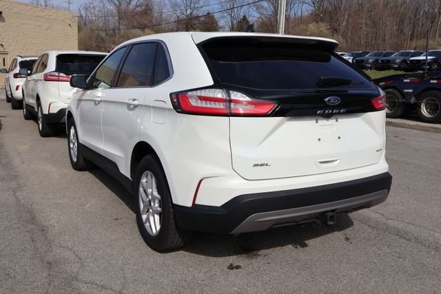 Used 2024 White Ford SEL image 5