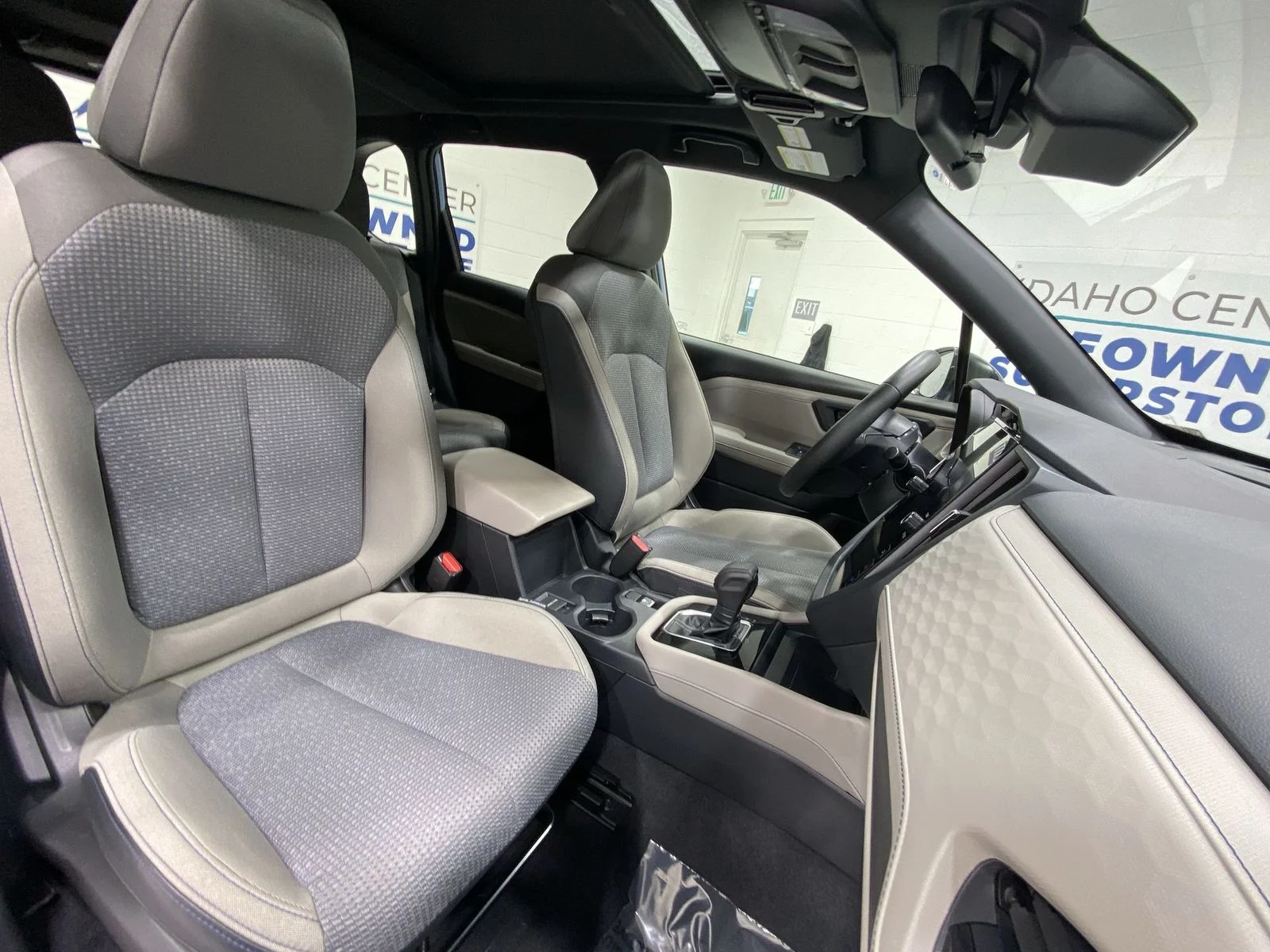 2025 Subaru Forester Premium - Photo 24