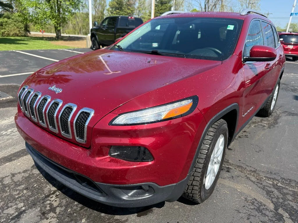 Used 2017 Jeep Cherokee Latitude with VIN 1C4PJMCB6HW611515 for sale in Bryan, OH