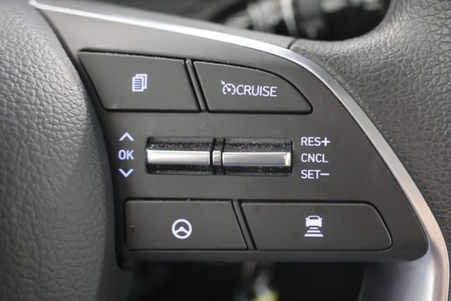 Used 2023 Blue Hyundai SE image 12