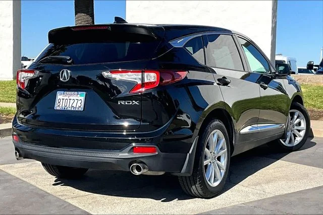 Used 2020  Acura Base image 12