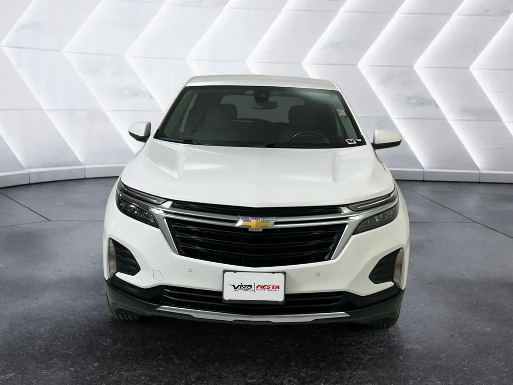 Used 2022 White Chevrolet LT image 2