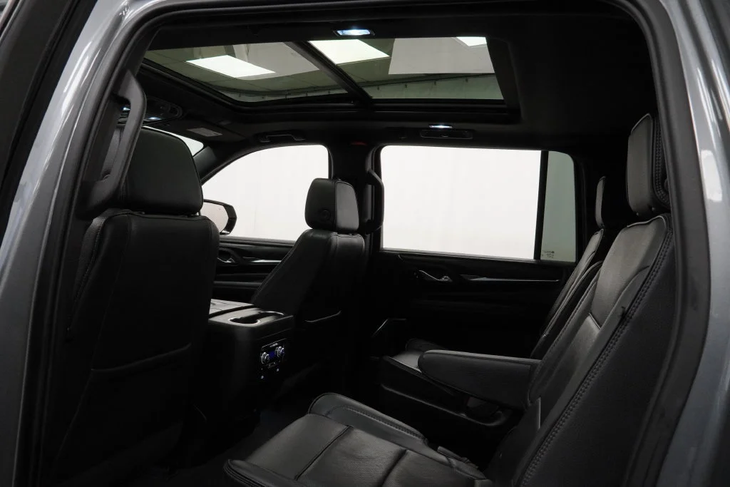 Used 2021 SATIN STEEL METALLIC GMC Denali image 5
