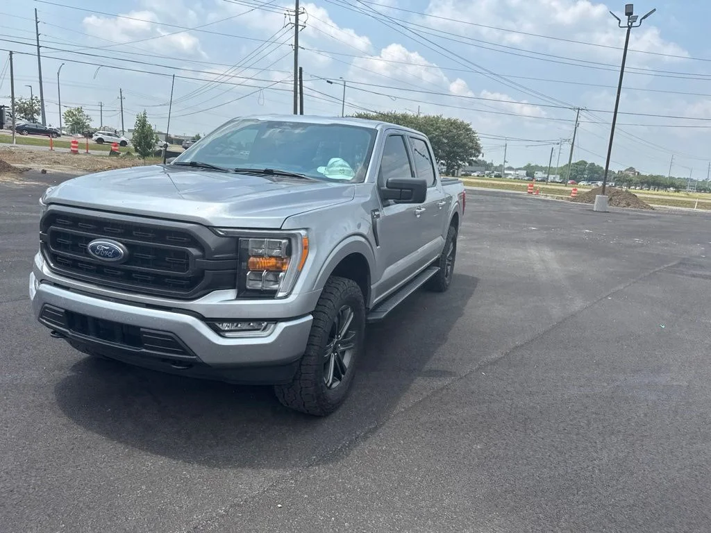 Used 2022 Silver Ford XLT image 5