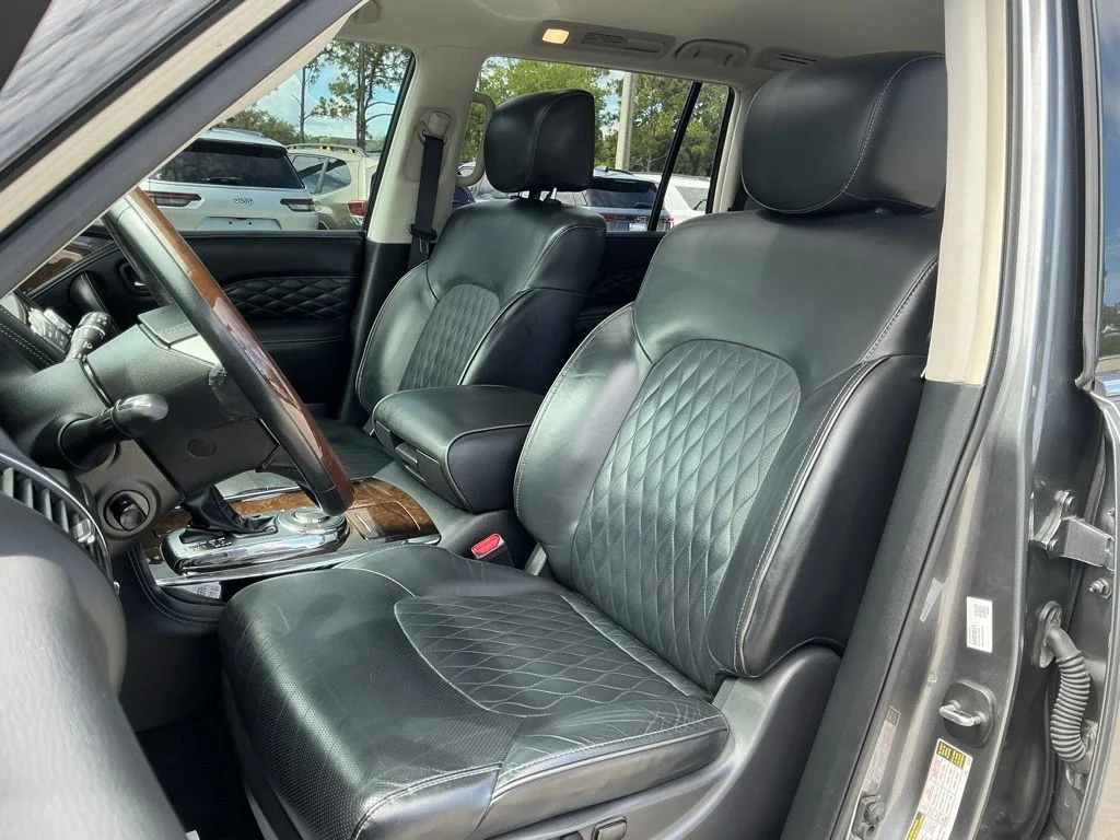 Used 2019 Gray INFINITI LUXE image 38