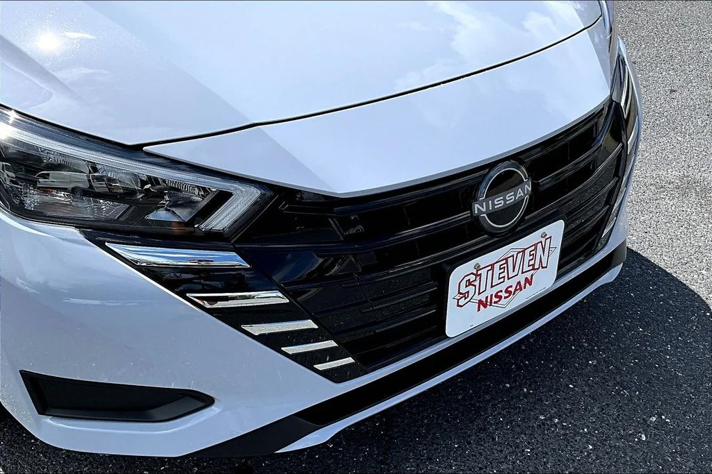 2025 Nissan Versa Sedan SV - Photo 31